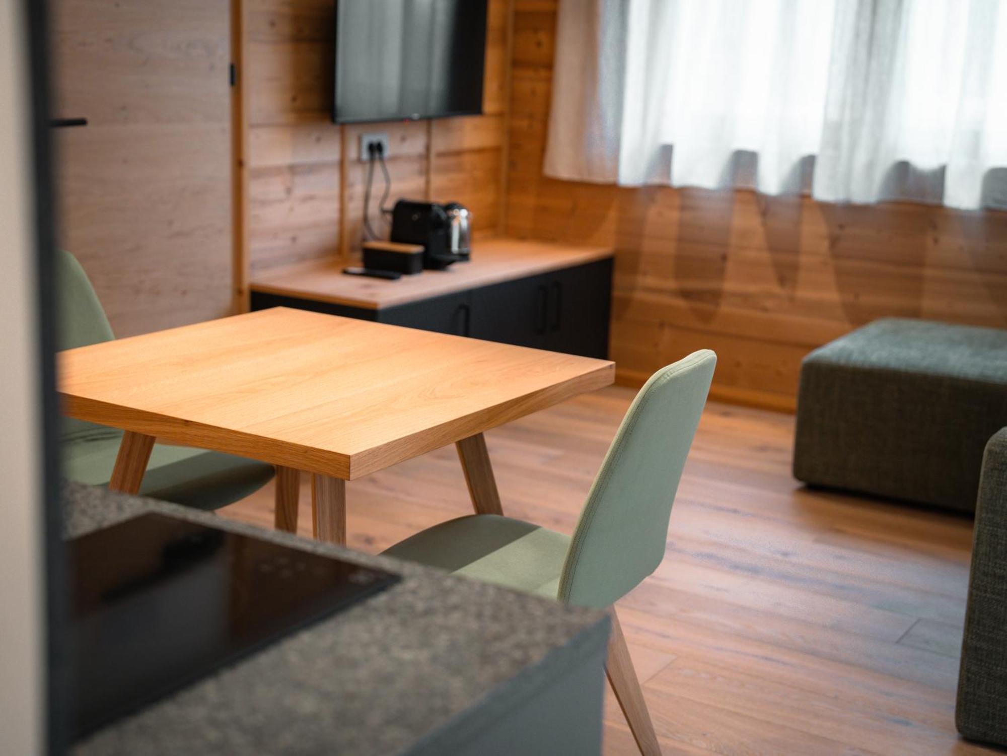 Vivi Suites & Spa - Boutique Guest House Molveno Eksteriør billede