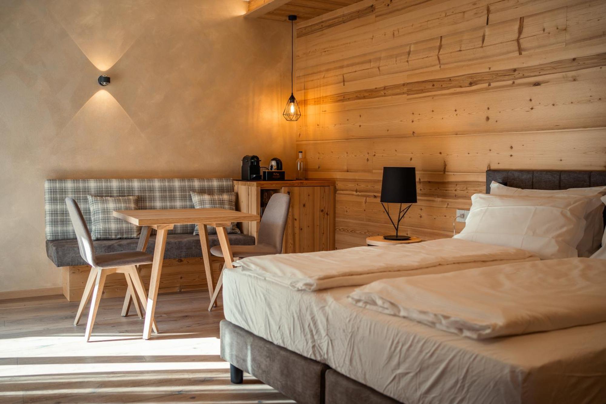 Vivi Suites & Spa - Boutique Guest House Molveno Eksteriør billede